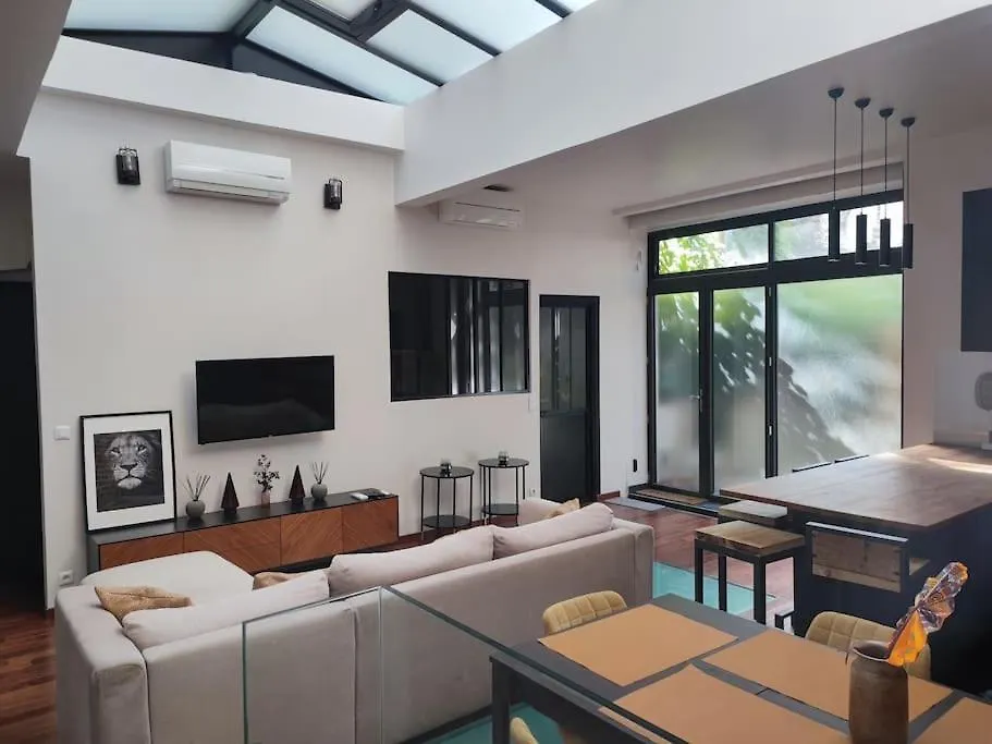 Appartamento Loft Centre Face Au Parc Des Buttes Chaumont *